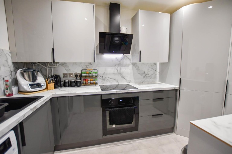 Images for Beaverbrook Road, Newmarket