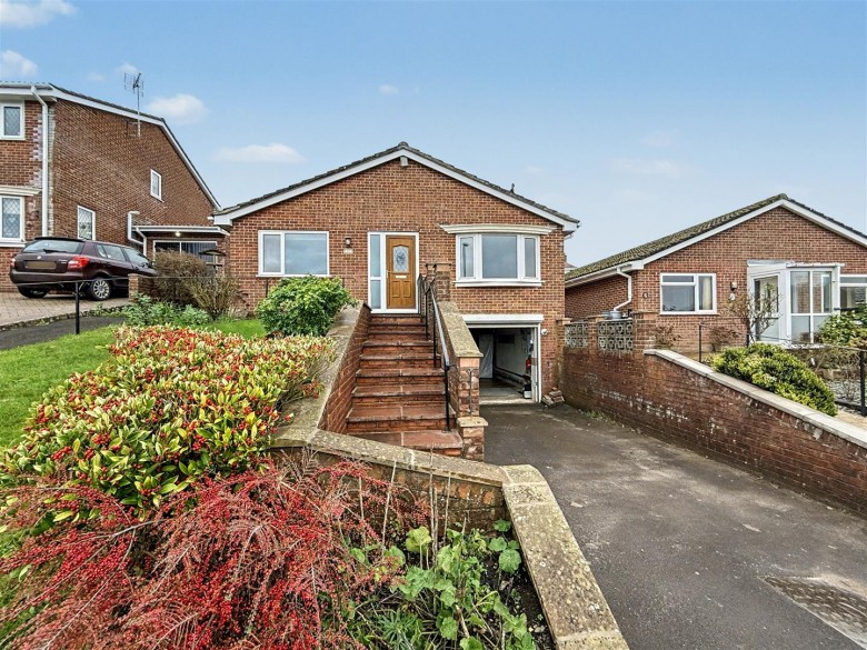 Click the photo for more details of Jessopp Avenue, Bridport, Dorset