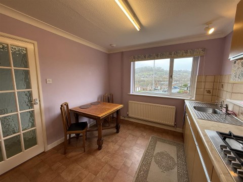 Click the photo for more details of Jessopp Avenue, Bridport, Dorset