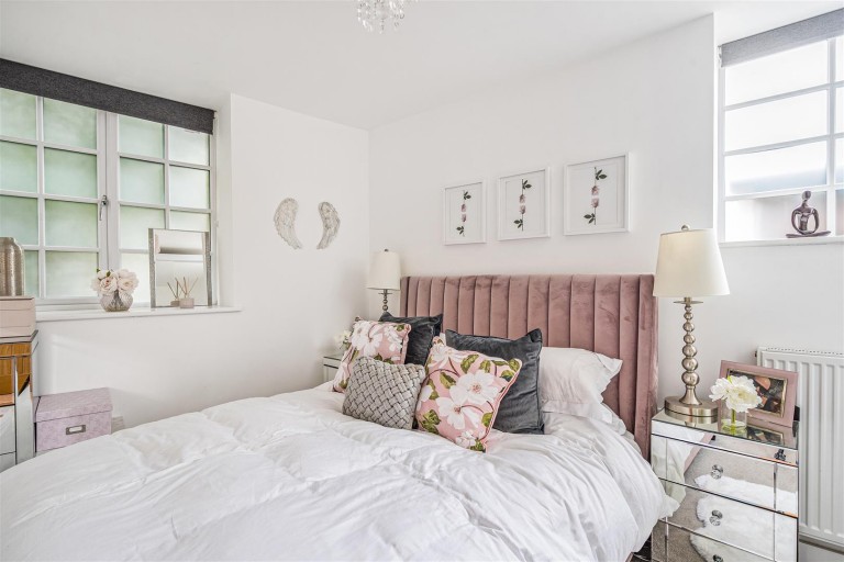 Images for Barton Road, Exeter