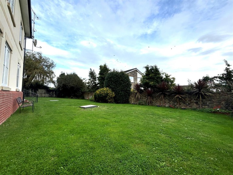 Images for Lower Green Road, St. Helens, Ryde