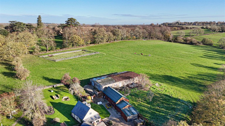 Images for Church End, Leckhampstead, MK18