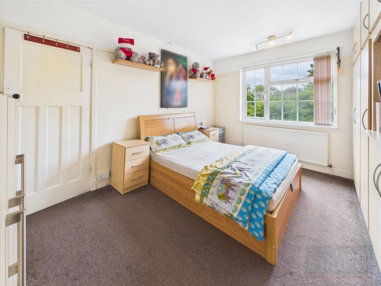 Images for Gleneagles Avenue, Leicester