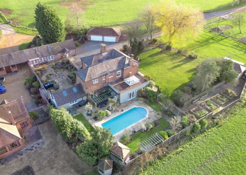 Click the photo for more details of Watling Street, Nuneaton