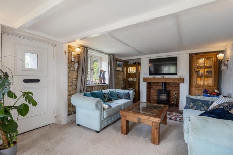 Click the photo for more details of Newbridge, Isle Of Wight