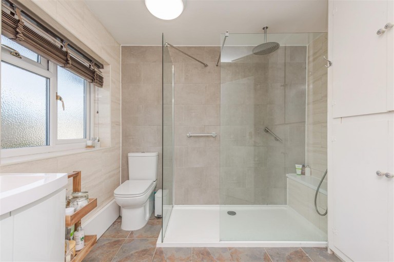 Images for Babelake Street, Packington, LE65