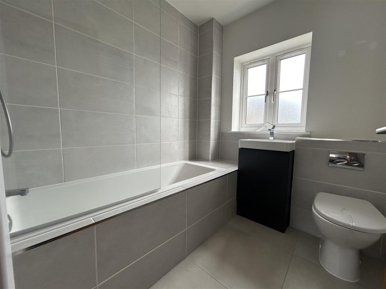 Images for Applebee Way, Lyme Regis