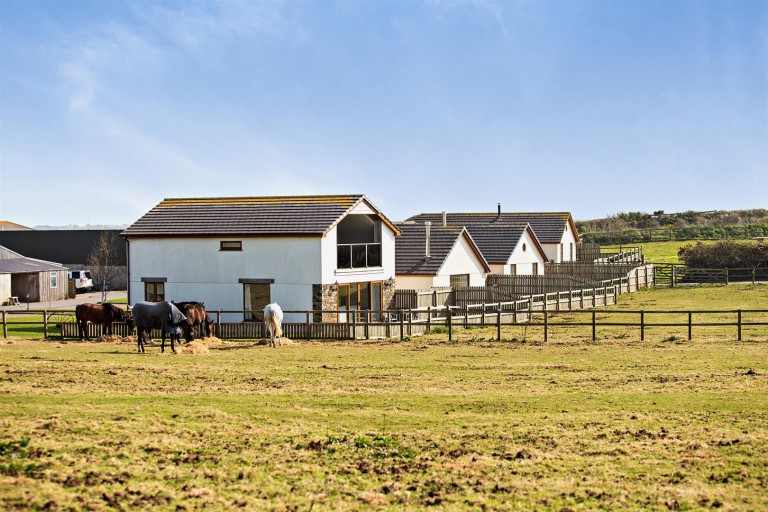 Images for Duckhaven Stud, Cornborough Road, Bideford
