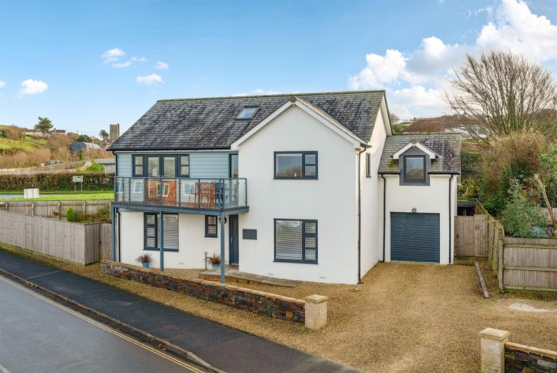 Click the photo for more details of Instow