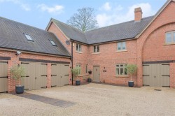 Images for Overseal Manor Stables, Hallcroft Avenue, Overseal, DE12