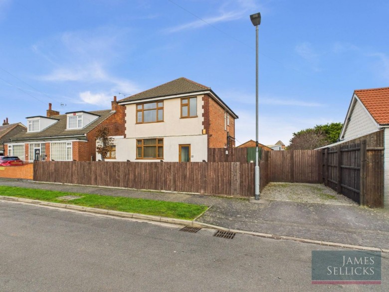 Click the photo for more details of Dorothy Avenue, Thurmaston, Leicester