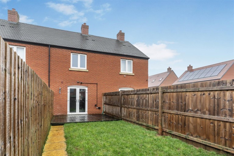 Images for Hana Close, Banbury