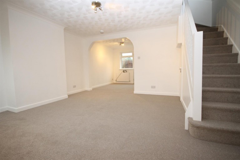 Images for School Green Road, Freshwater