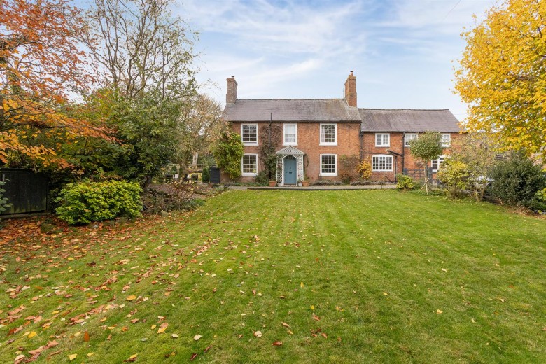 Click the photo for more details of Main Street, Cotesbach, Lutterworth, LE17