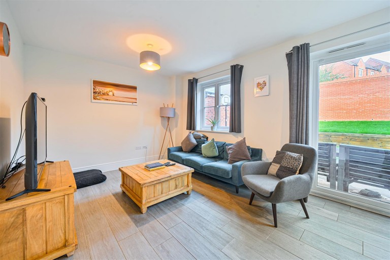 Images for Plantation Lane, Towcester, NN12