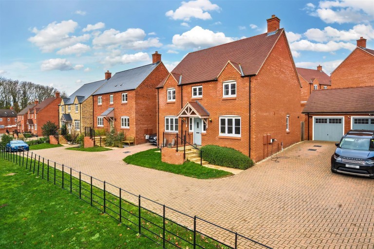 Images for Plantation Lane, Towcester, NN12