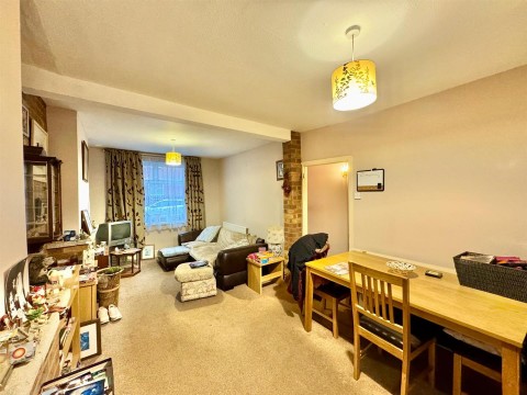 Click the photo for more details of Clarke Road, Northampton, NN1