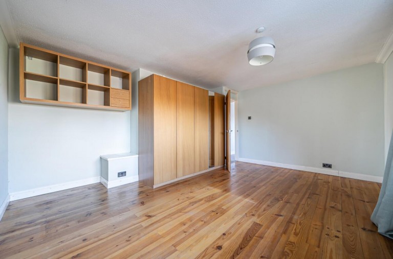 Images for Harmans Way, Weedon, NN7