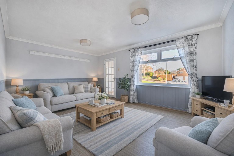 Images for Harmans Way, Weedon, NN7