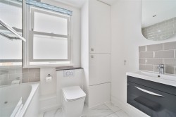 Images for Lazy Waves, Island Crescent, Newquay