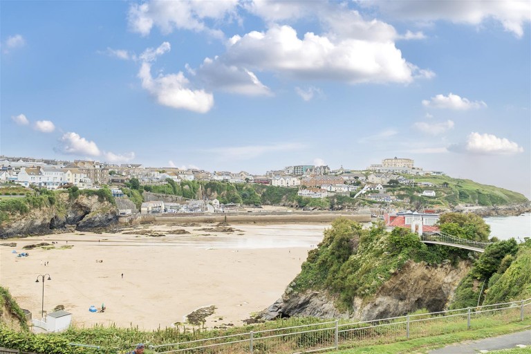 Images for Lazy Waves, Island Crescent, Newquay