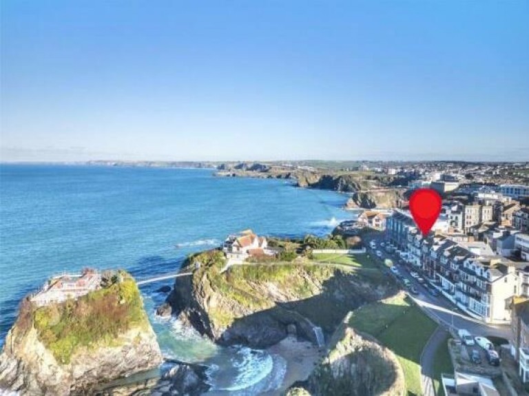 Images for Lazy Waves, Island Crescent, Newquay