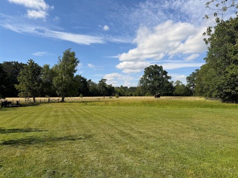 Click the photo for more details of Lower Slaughter, Gloucestershire