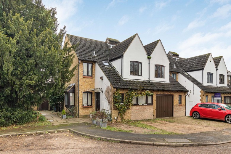 Click the photo for more details of Elsworth Place, Cambridge