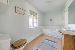 Images for Symphony Farmhouse, Quarr, Gillingham