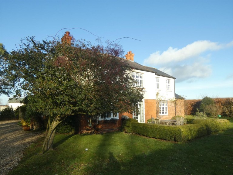 Images for Symphony Farmhouse, Quarr, Gillingham