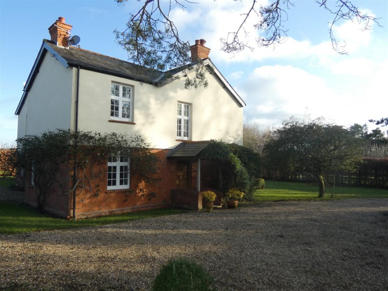 Images for Symphony Farmhouse, Quarr, Gillingham