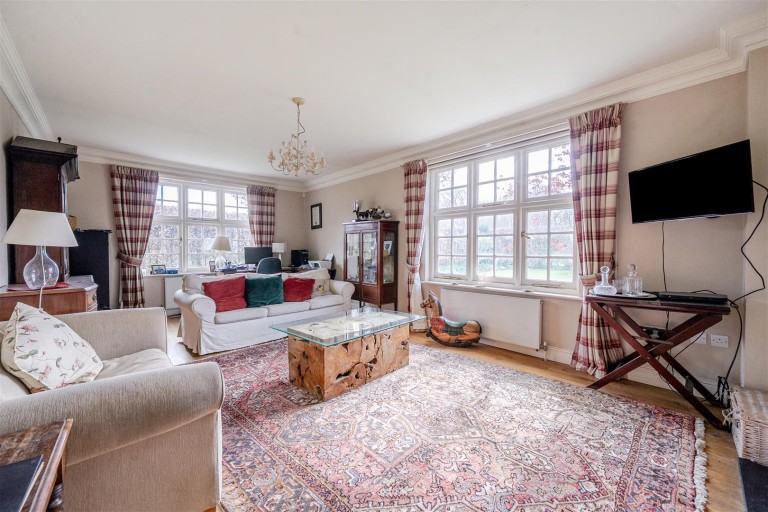 Images for Symphony Farmhouse, Quarr, Gillingham