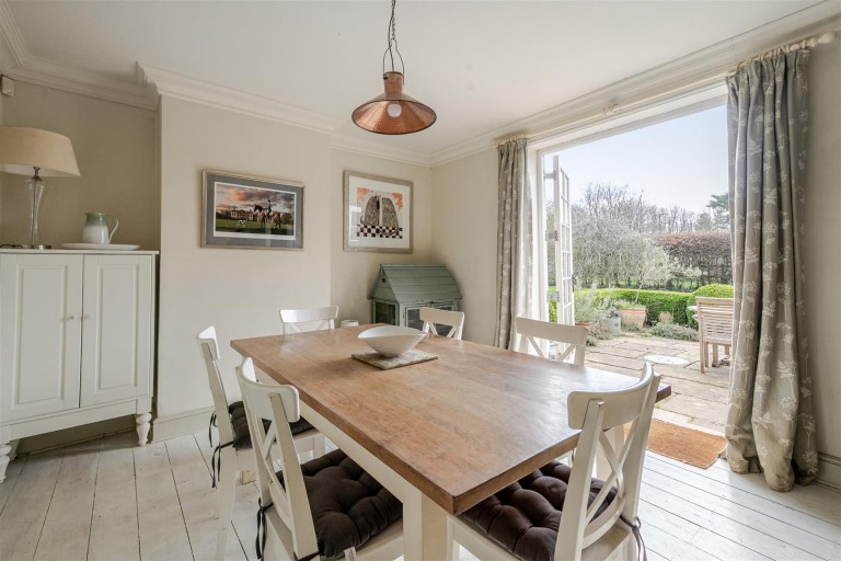 Images for Symphony Farmhouse, Quarr, Gillingham