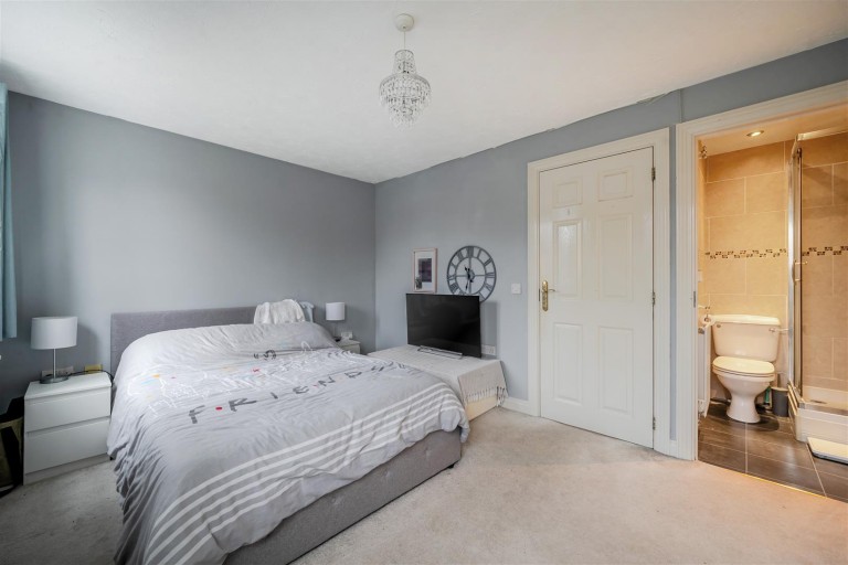 Images for Rayner Drive, Arborfield, Reading