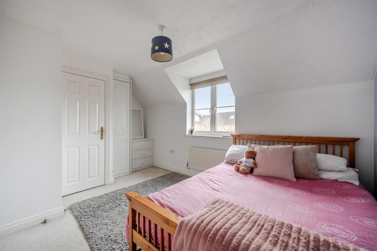 Images for Rayner Drive, Arborfield, Reading