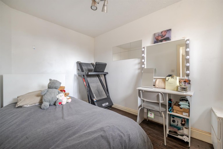 Images for Rayner Drive, Arborfield, Reading