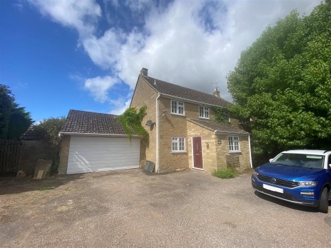 Click the photo for more details of Thorney Road, Kingsbury Episcopi, Martock
