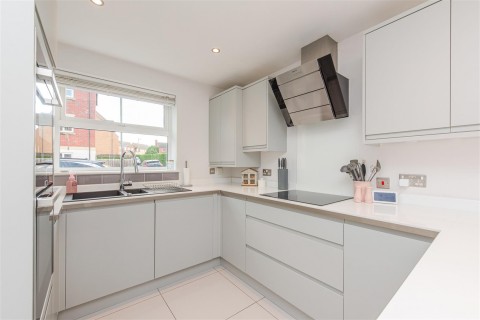 Click the photo for more details of Lindores Road, Tamworth, B77