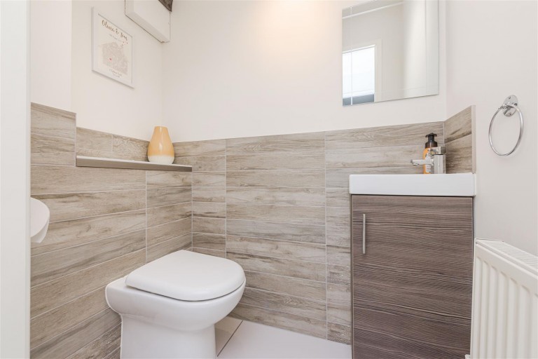 Images for Lindores Road, Tamworth, B77