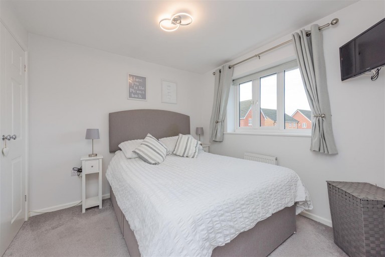 Images for Lindores Road, Tamworth, B77