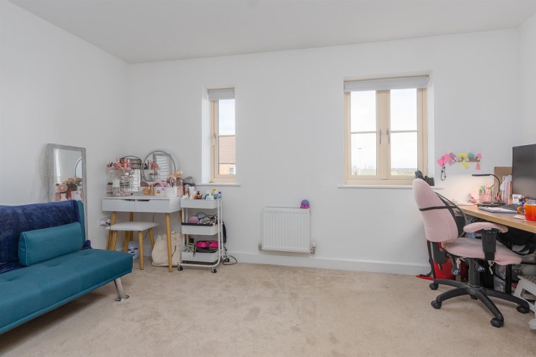 Images for Dale Close, Lutterworth