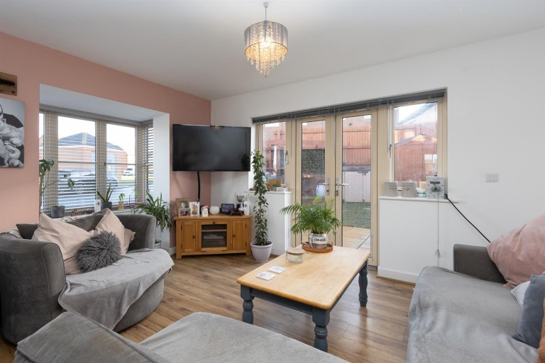 Images for Dale Close, Lutterworth