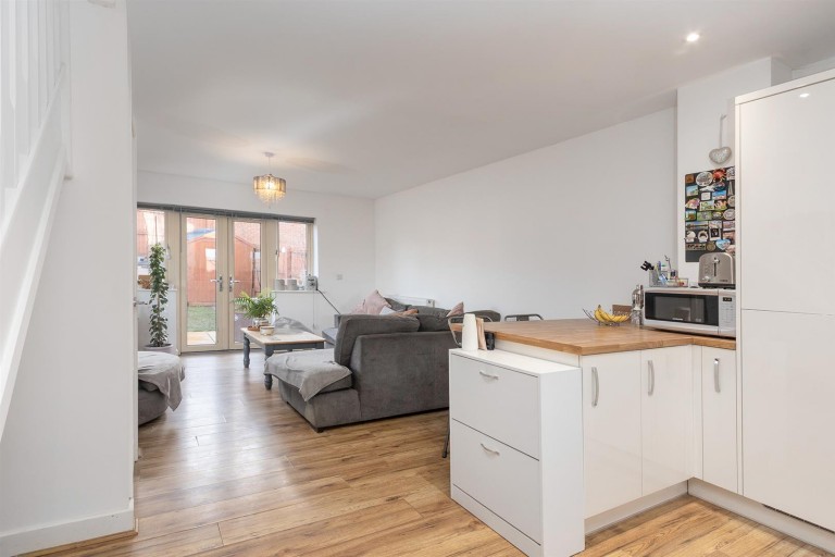 Images for Dale Close, Lutterworth