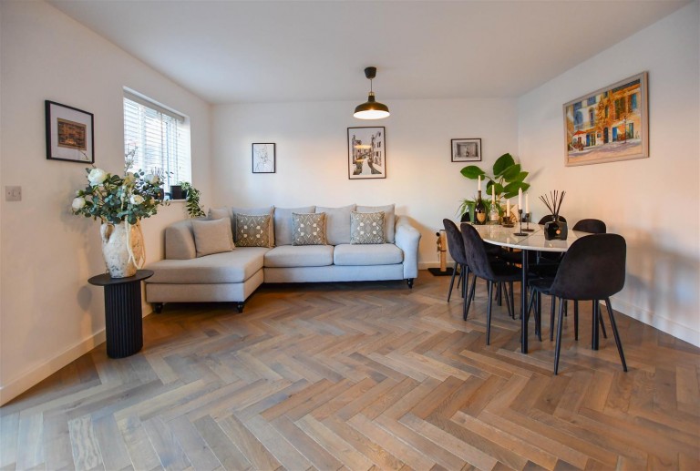 Images for Primrose Drive, Red Lodge