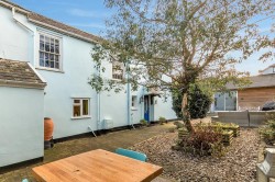 Images for 98A High Street, Honiton