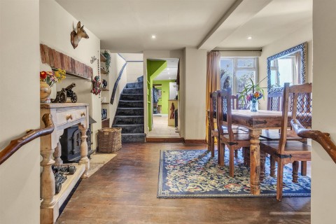 Click the photo for more details of 98A High Street, Honiton