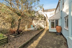 Images for 98A High Street, Honiton