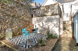 Images for 98A High Street, Honiton