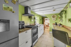 Images for 98A High Street, Honiton