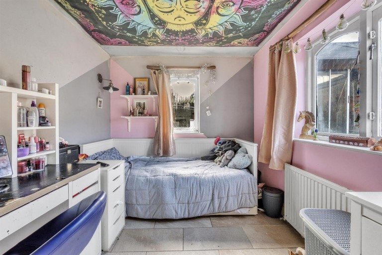 Images for 98A High Street, Honiton